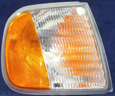 Replacement 18-3371-61Q Corner Light - Clear & Amber Lens, Plastic Lens, CAPA Certified, DOT, SAE Compliant, Direct Fit
