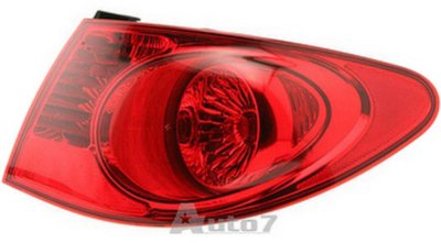 Auto 7 Tail Light
