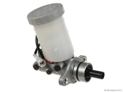 AISIN Brake Master Cylinder