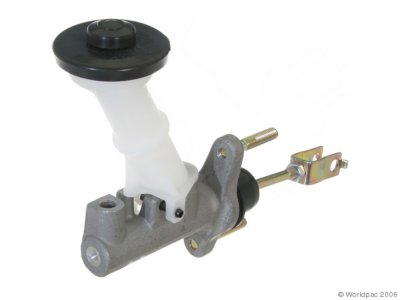 AISIN Clutch Master Cylinder