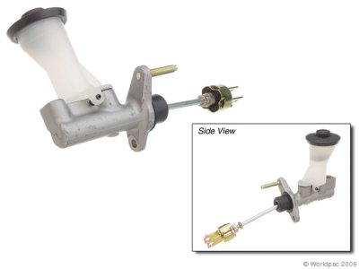 AISIN Clutch Master Cylinder