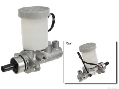 AISIN Brake Master Cylinder